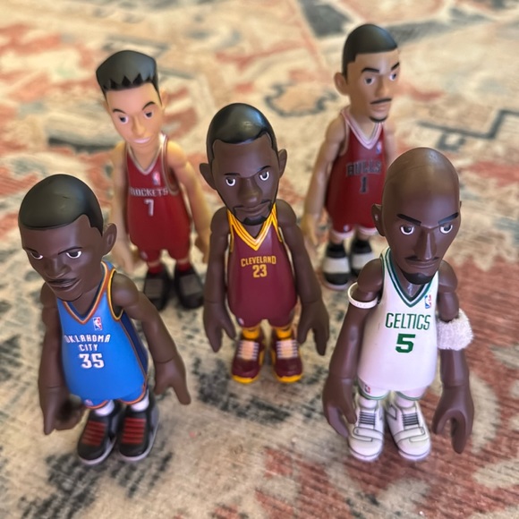 NBA Player Vinyl Toy Set - Only what's shown - Picture 1 of 8